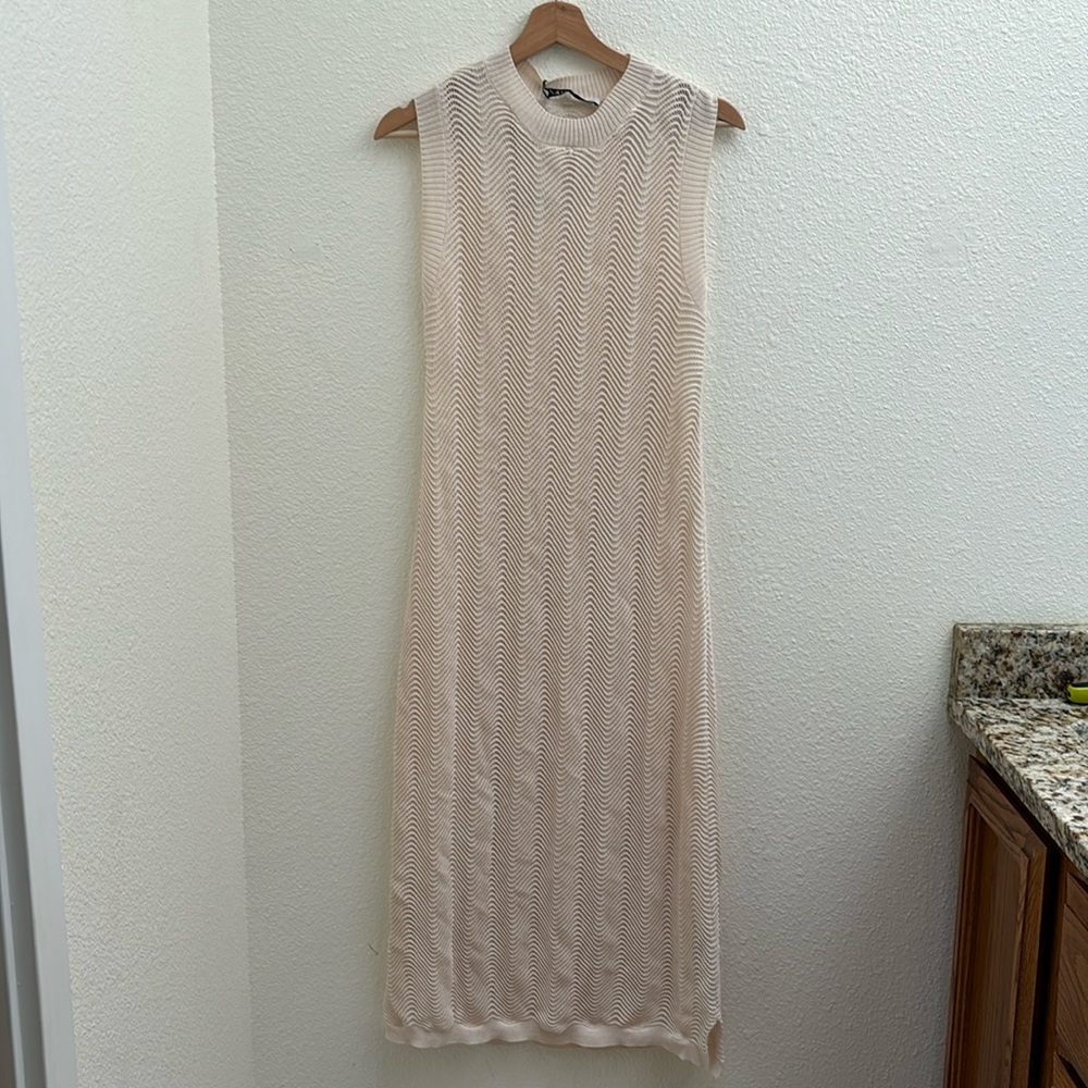 Zara NWT off white dress / cover up. Size small
